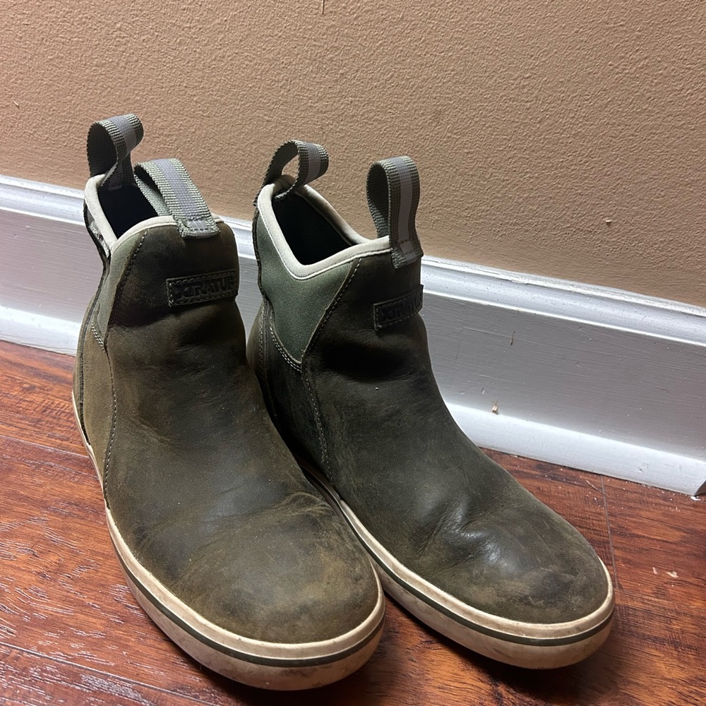 Xtratuf Women’s Dark Green Leather Boots